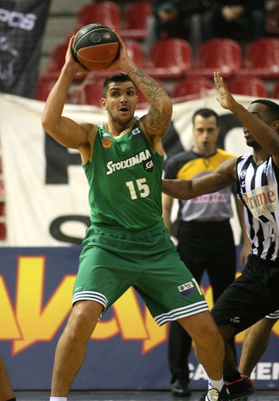 Se puso al día con derrota