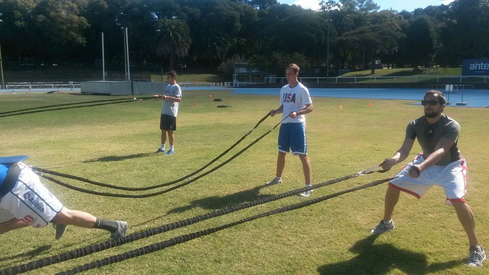 "Se entrena en pos de jugar al basquetbol"