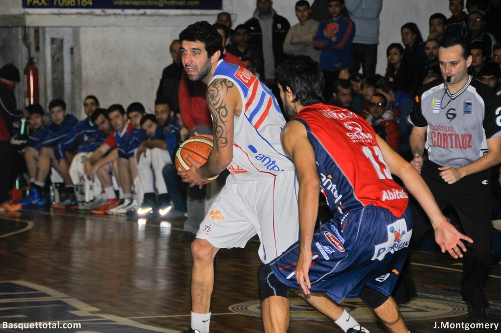 Le apuntó al ascenso