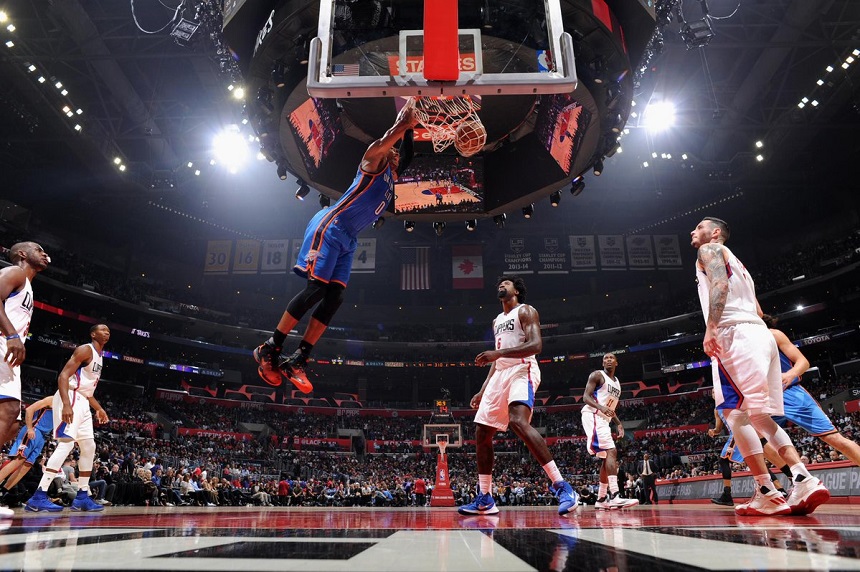 Westbrook y cuatro más