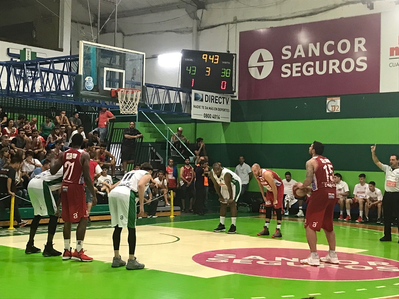 “Voy a tener que jugar como los caballos, con tapa ojos”