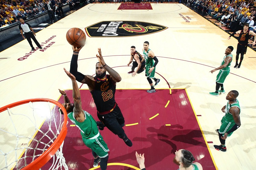 James lo den por muerto