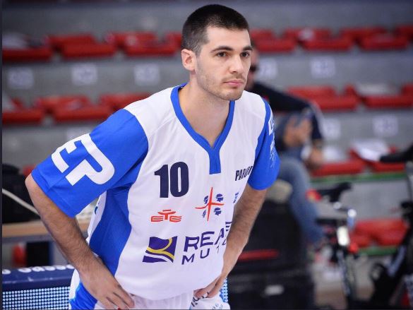 Lo Debutó el pibe 10