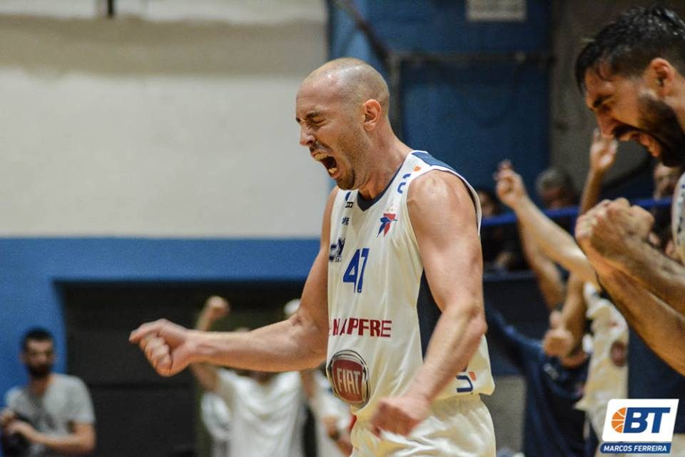 "Un placer poder estar en la cancha de vuelta"