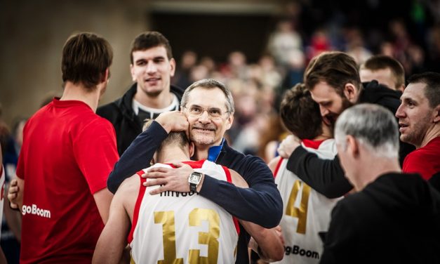 Sonrisas por el este