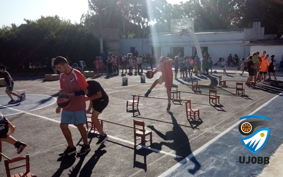Escuelita de básquet y valores