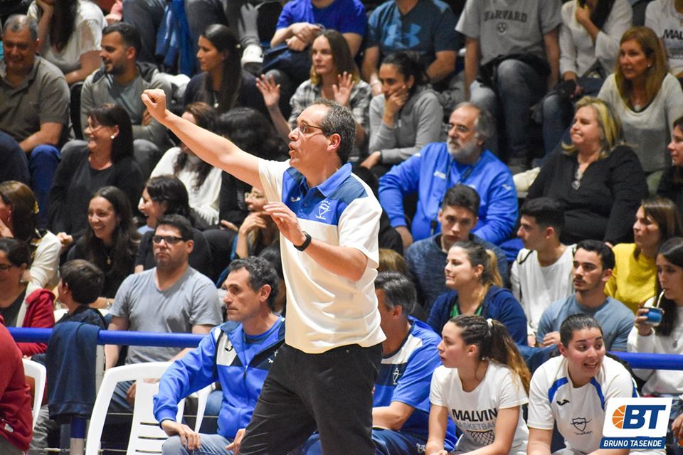 "Los proyectos deberían ser de los clubes, no de los entrenadores"
