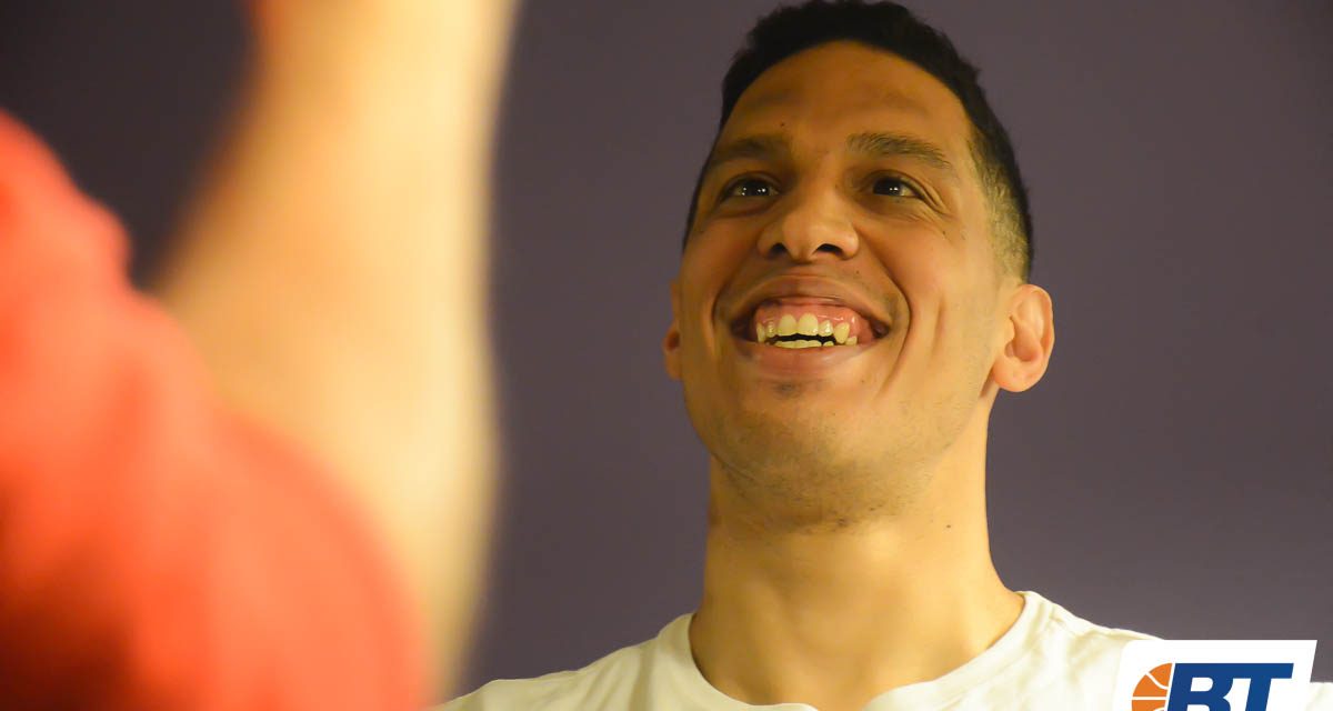 El Pasaporte: Jonatan Slider