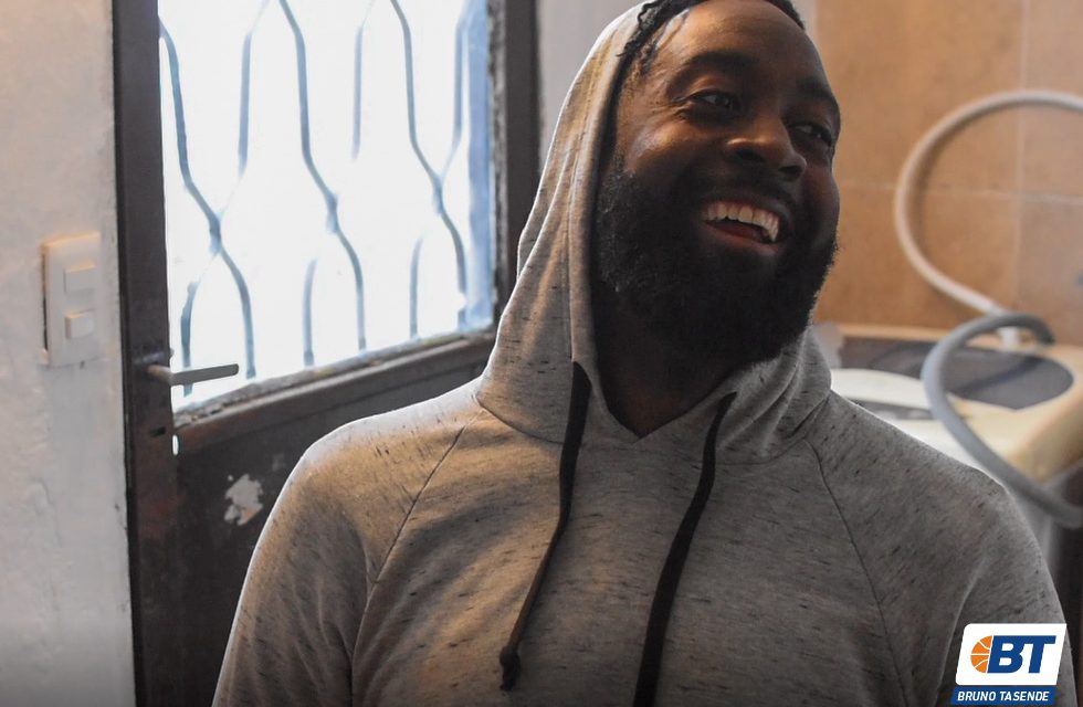 El pasaporte: Howard Wilkerson