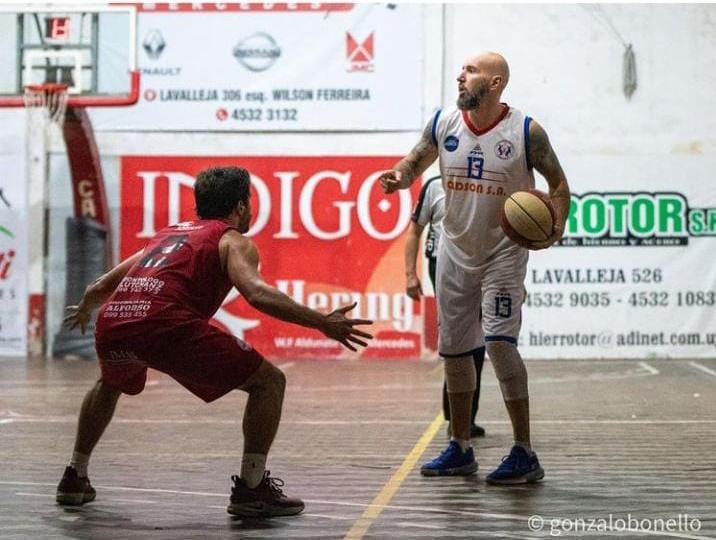 Remando a la punta