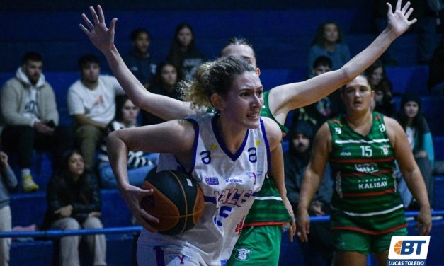 Un equipo que juega Barbato