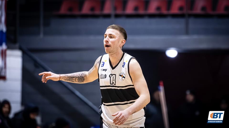 “Tenemos gente que sabe jugar al básquetbol”