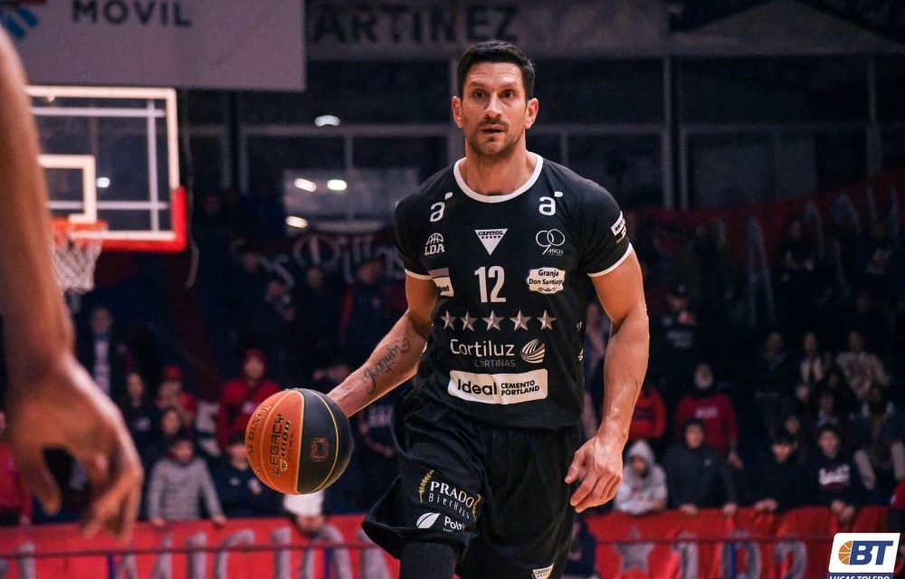 “Lo nuestro es correr la cancha”