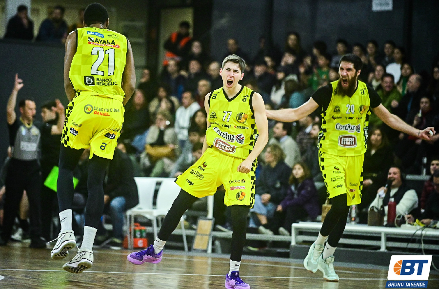 Sábado triple