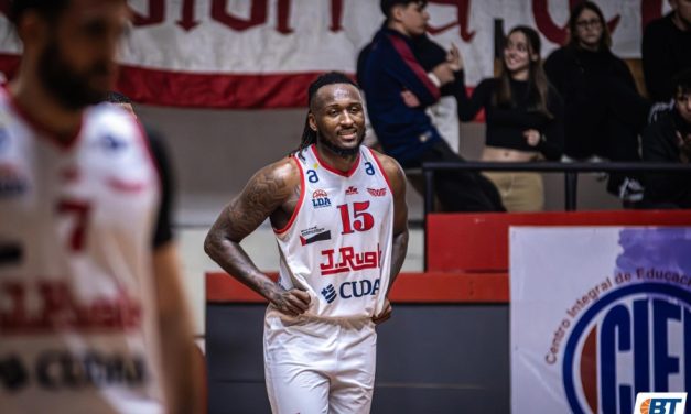 Técnico que debuta no pierde