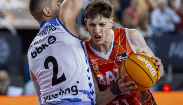 Entrar, golear, festejar